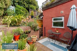Annex garden- click for photo gallery
